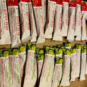 it Works! SuperGreens and SuperReds Packets